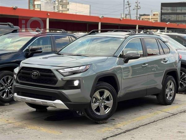 Toyota for sale in Iraq